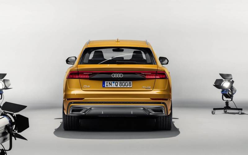 Audi Q8 Prestige Hybrid 2019 SUV Drive